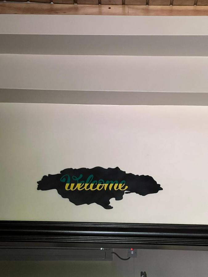 Kingston Oasis One Bedroom Εξωτερικό φωτογραφία