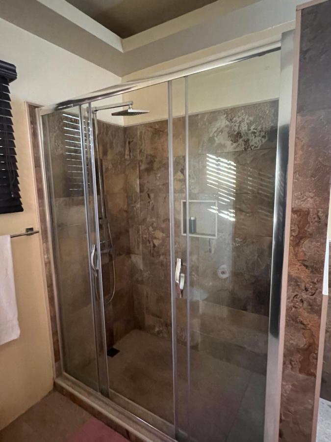Kingston Oasis One Bedroom Εξωτερικό φωτογραφία